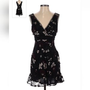 Willow & Clay NWT black, floral embroidered dress